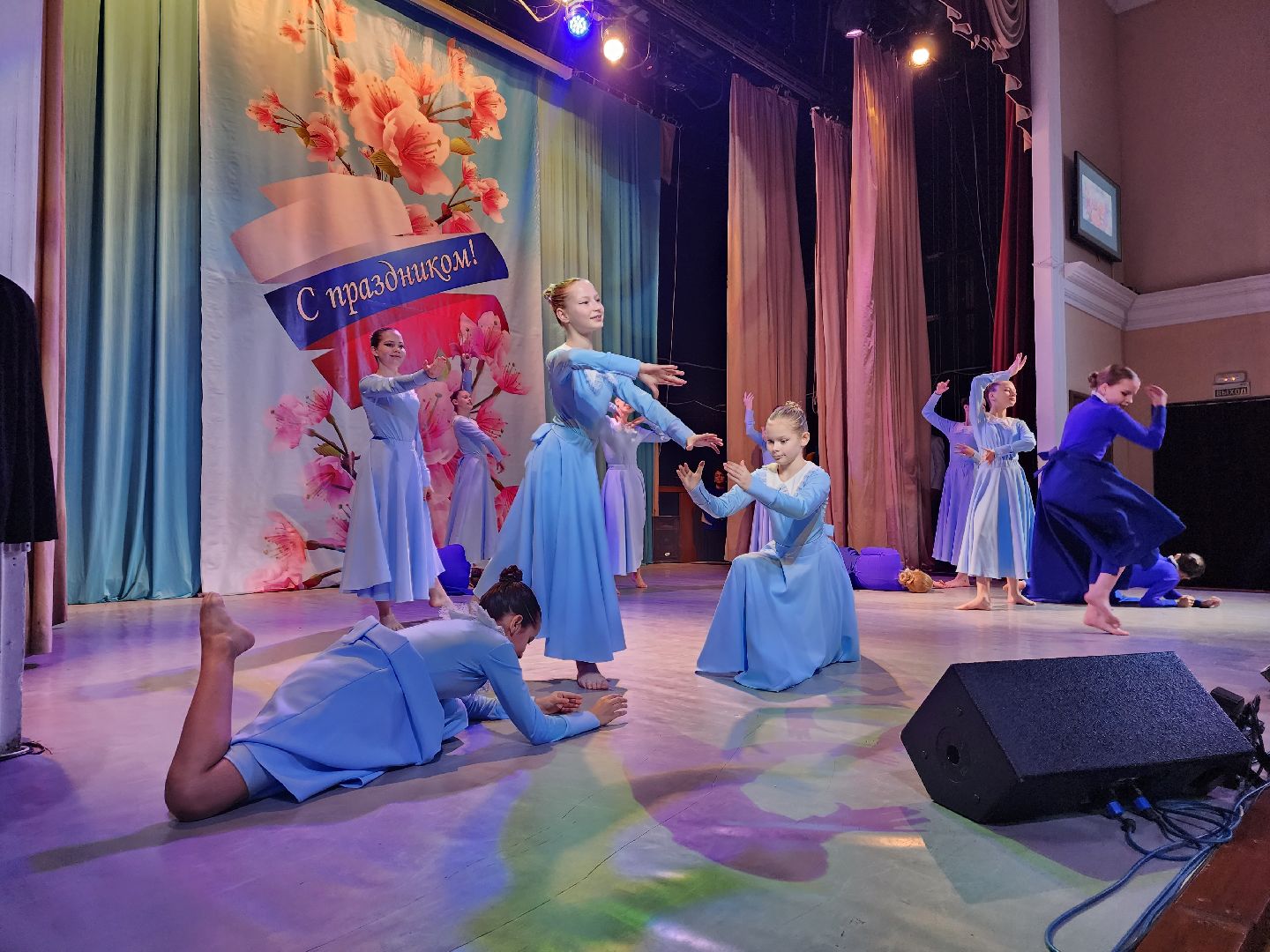пушкино, концерт, 8 марта, ансамбль, музыка, поздравления,