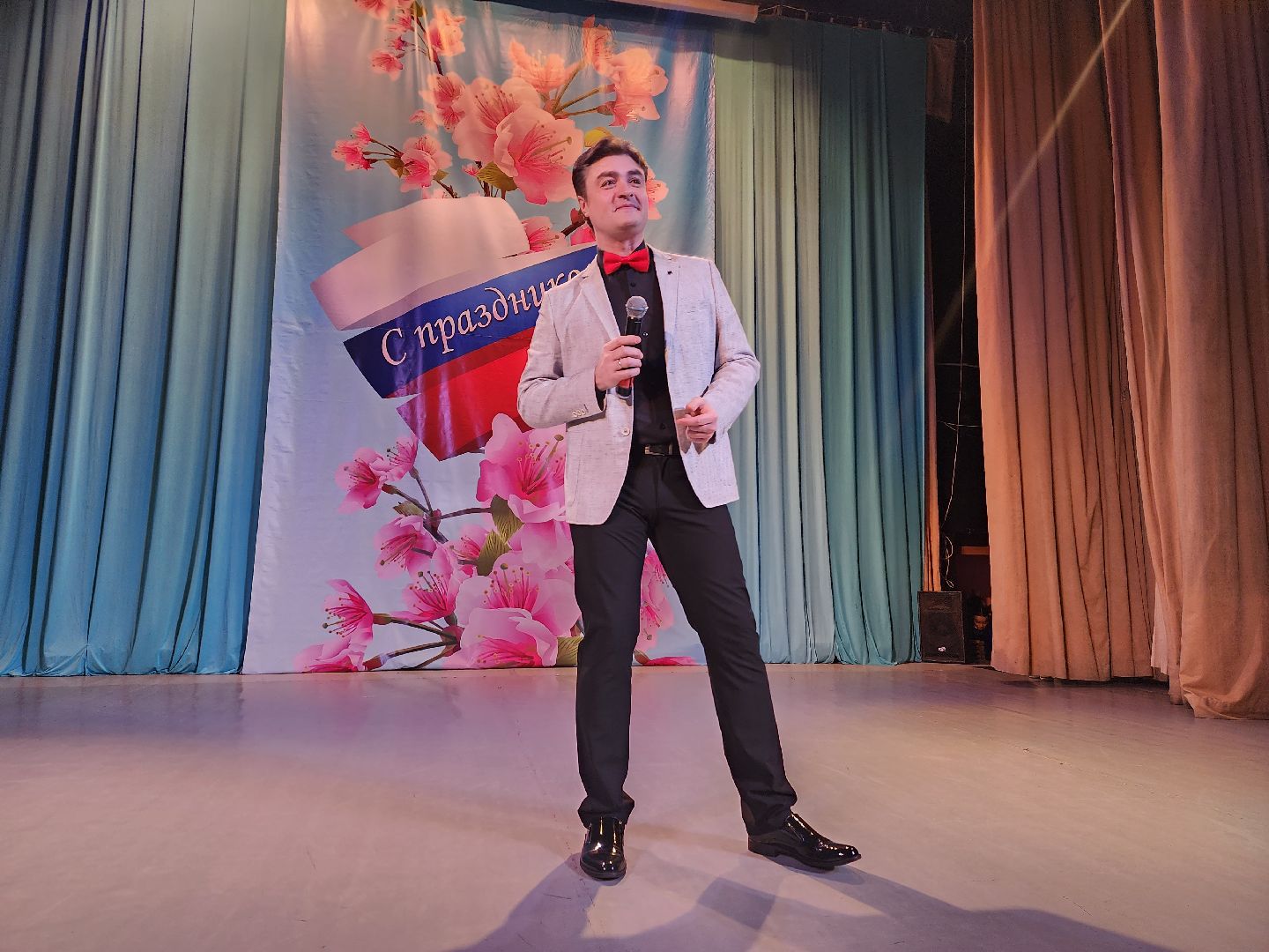 пушкино, концерт, 8 марта, ансамбль, музыка, поздравления,