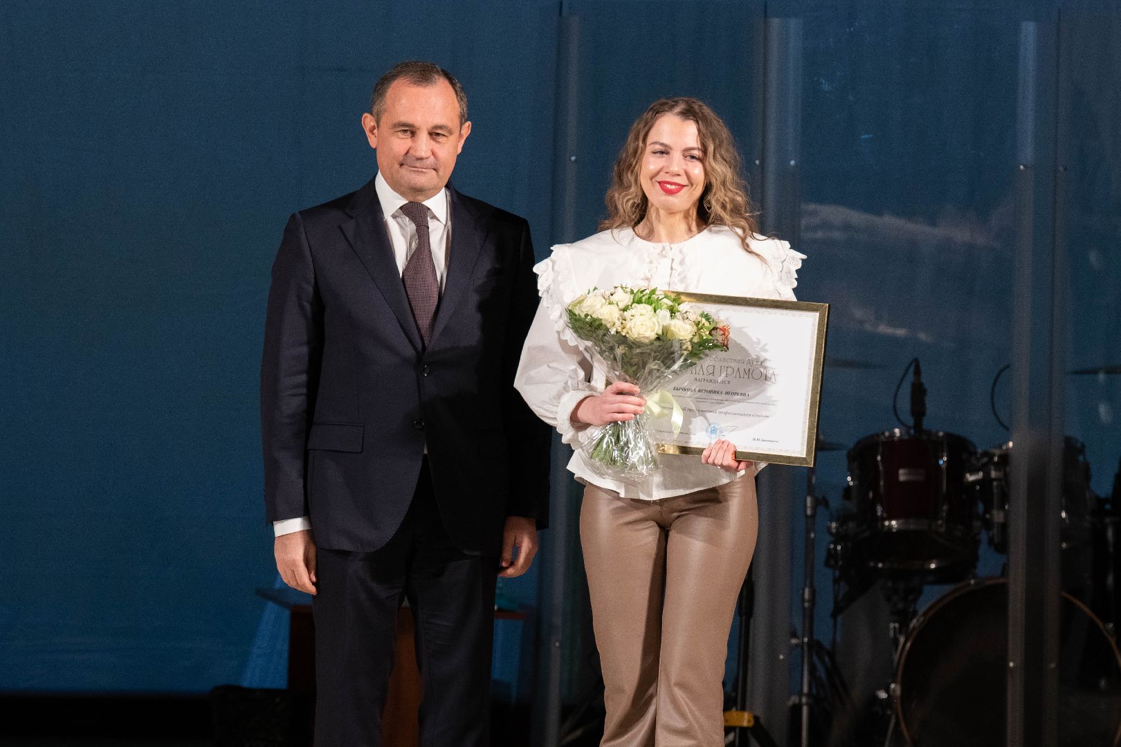 Реутов, ДК Мир, праздник, 8 Марта, награждение, женщины,