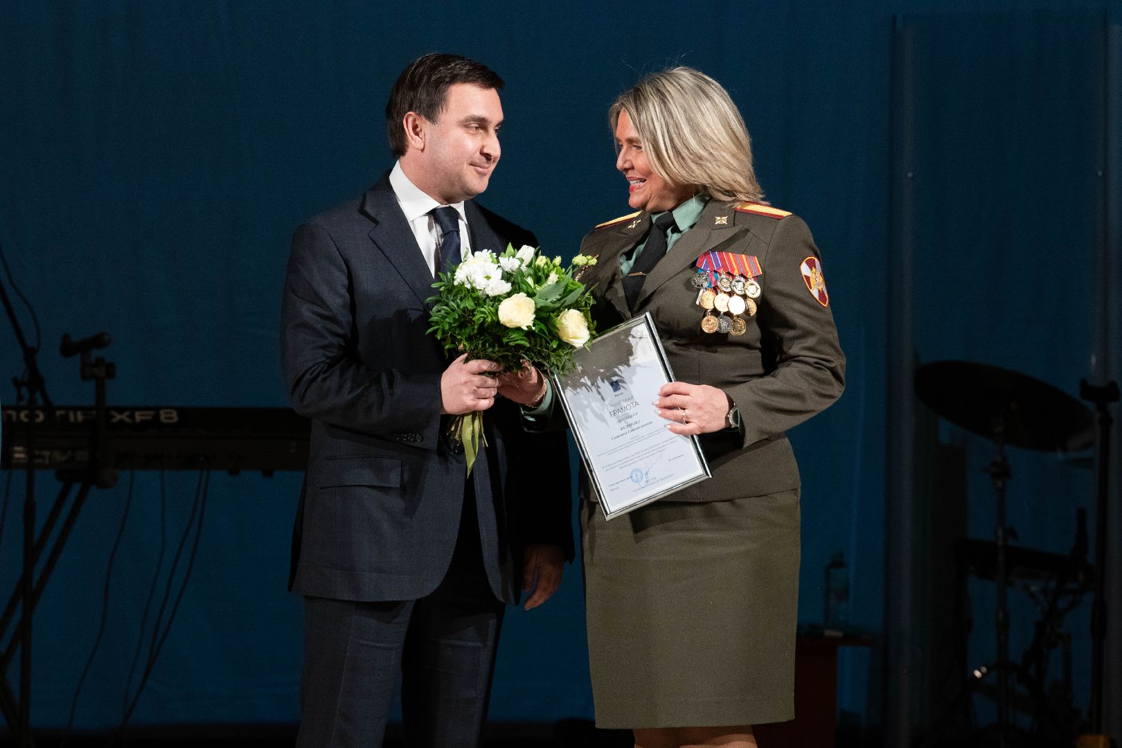 Реутов, ДК Мир, праздник, 8 Марта, награждение, женщины,