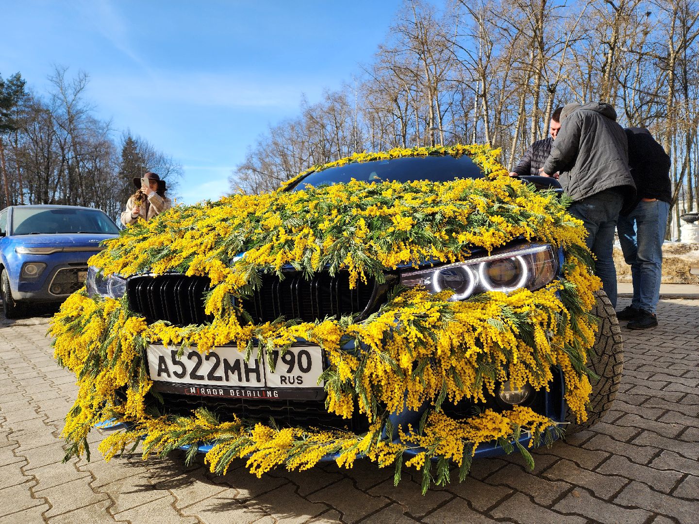 воскресенск, автомобиль, цветы, 8 марта, женщины, праздник,