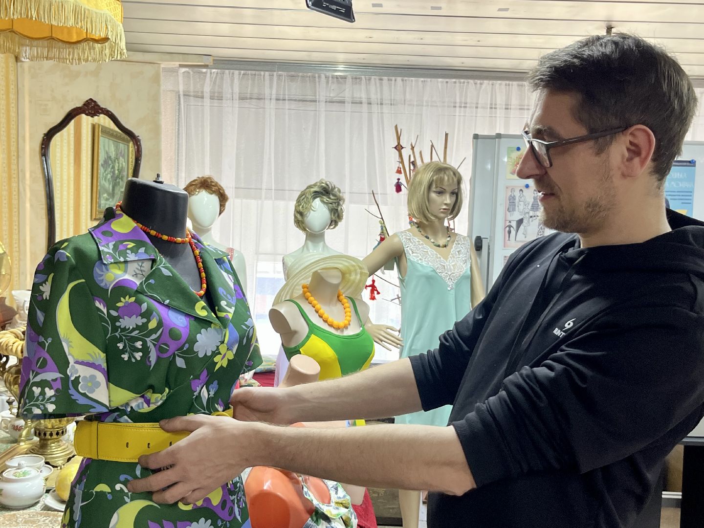 наро-фоминск, наро-фоминский музей, ИВ МОНТАН, ЖЕНСКИЙ ДЕНЬ, ВИНТАЖНЫЕ АКСЕССУАРЫ,