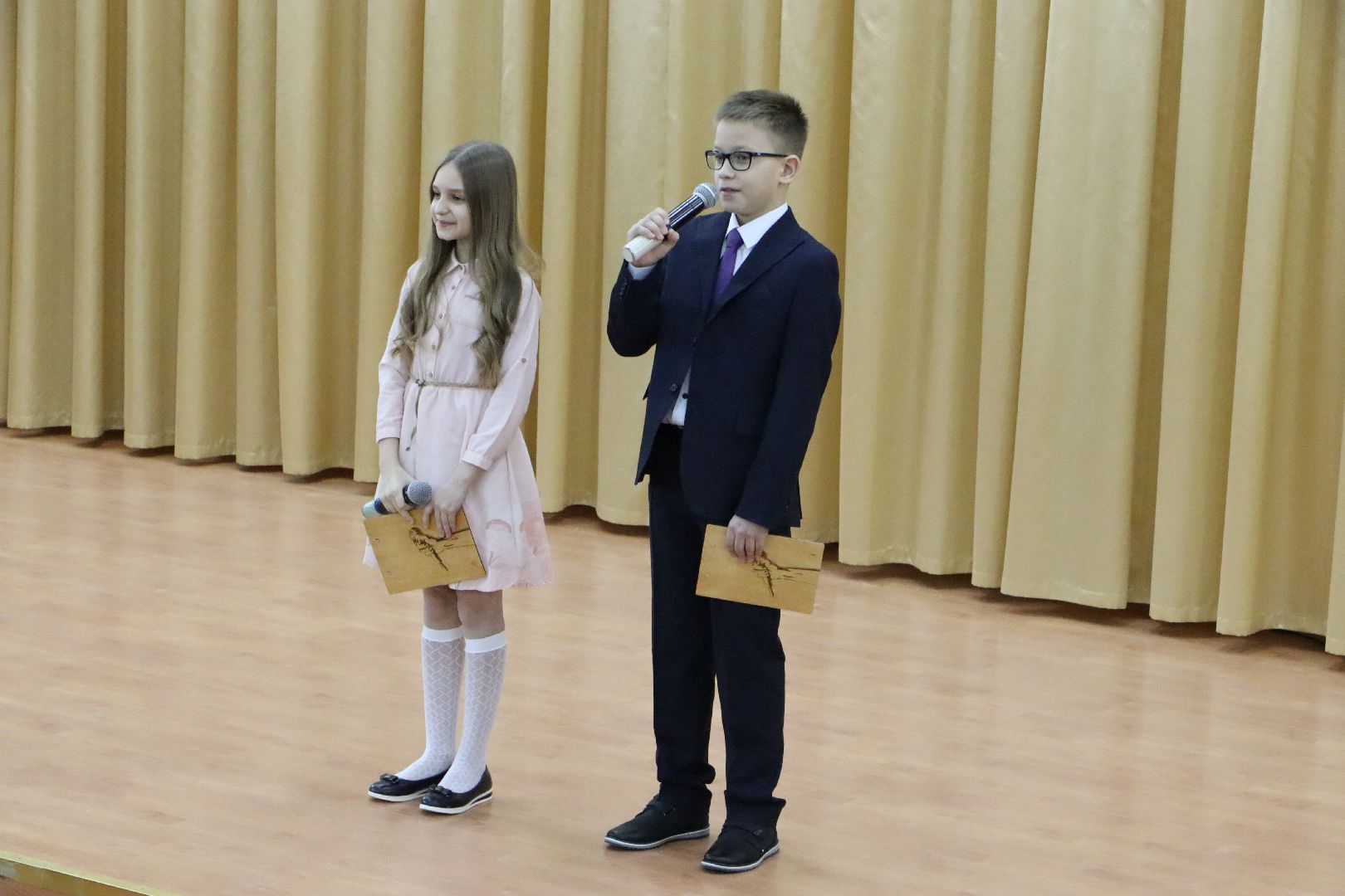 8 марта, жены участников сво, праздничный концерт, международный женский день,