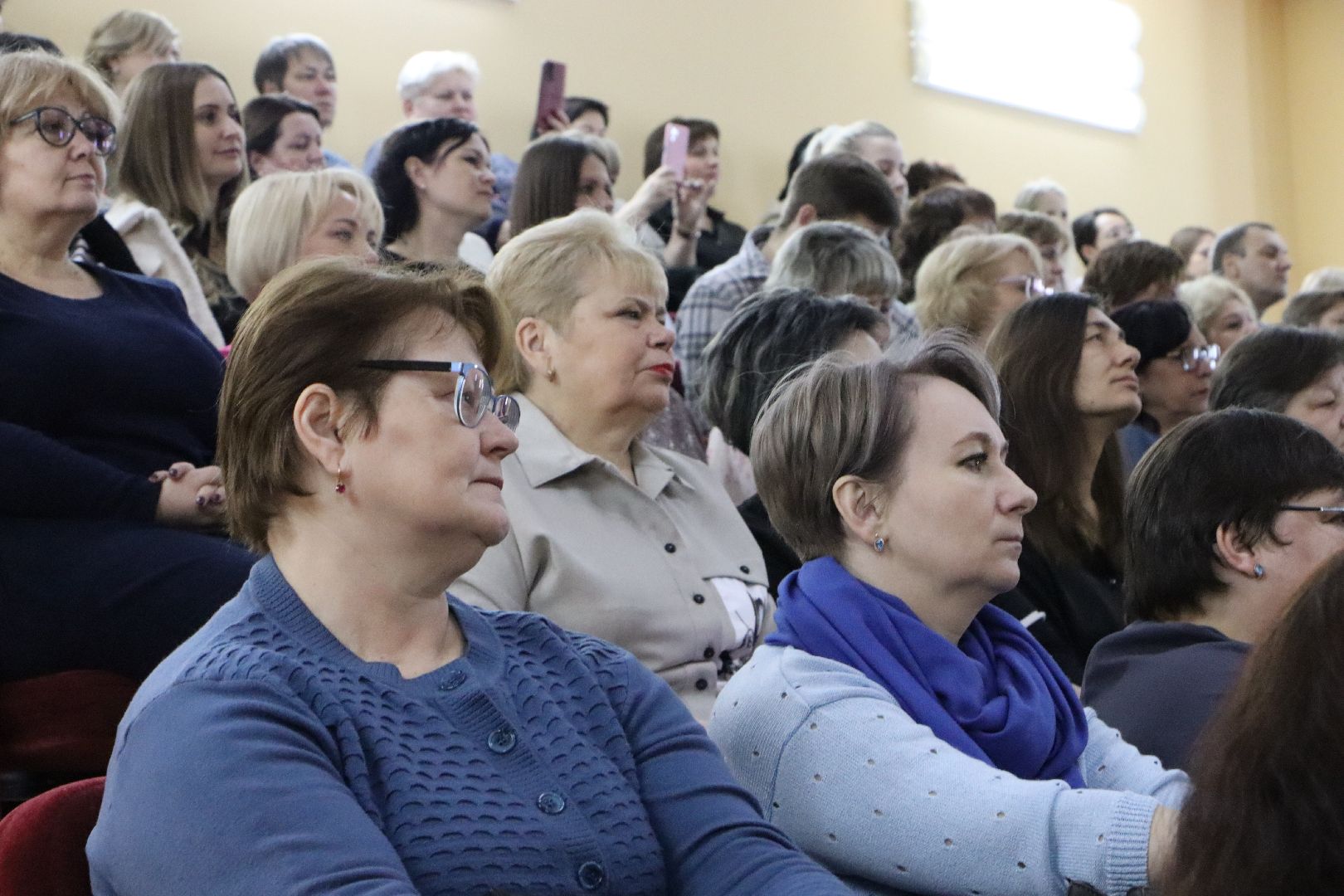 8 марта, жены участников сво, праздничный концерт, международный женский день,