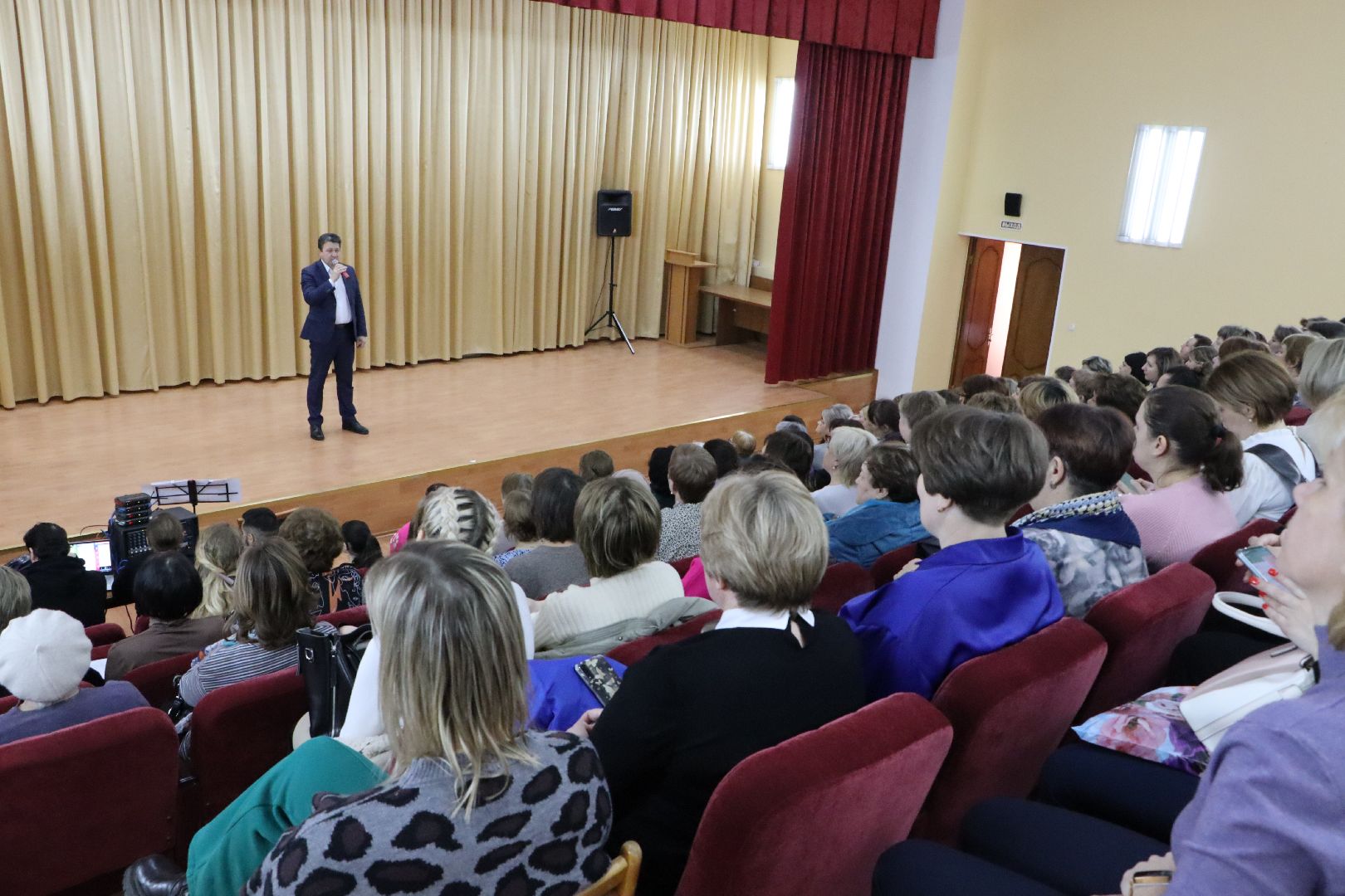 8 марта, жены участников сво, праздничный концерт, международный женский день,