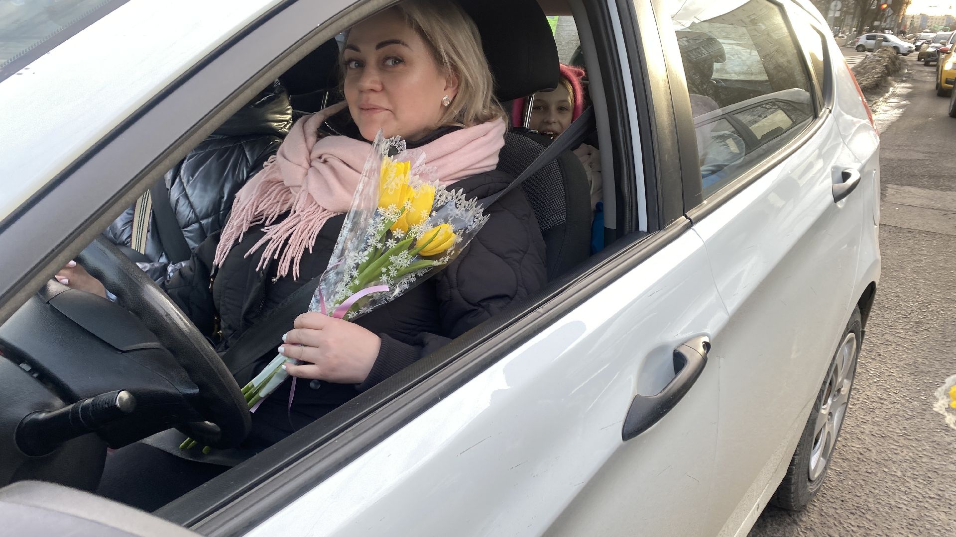 гибдд, цветочный рейд, ленинский городской округ, международный женский день, депутат городского округа,