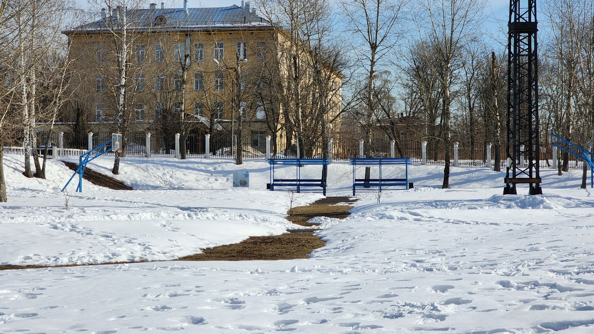 спорт подмосковья, реконструкция стадиона,