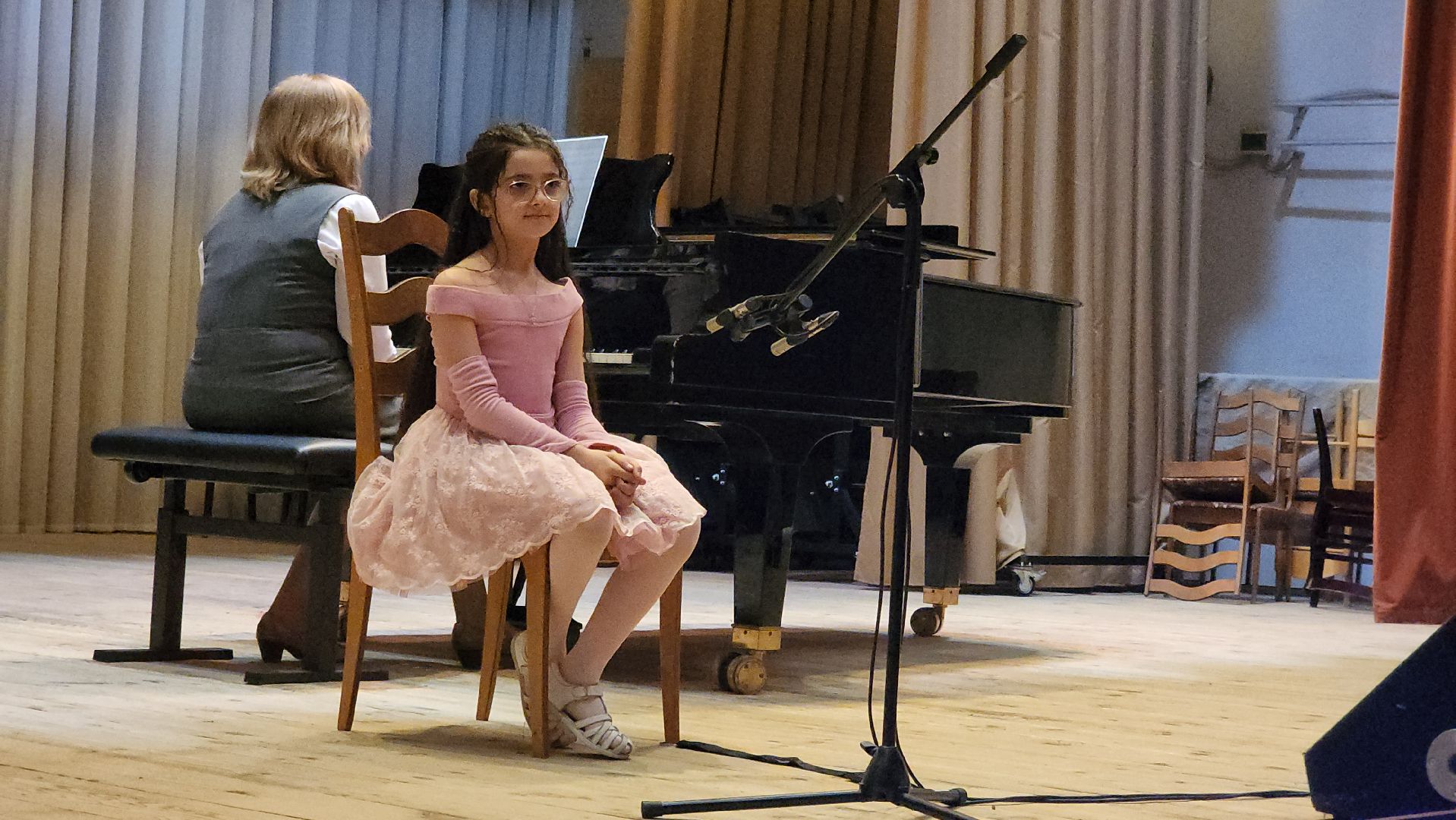 долгопрудный, дши, сценический дебют, первоклашки,