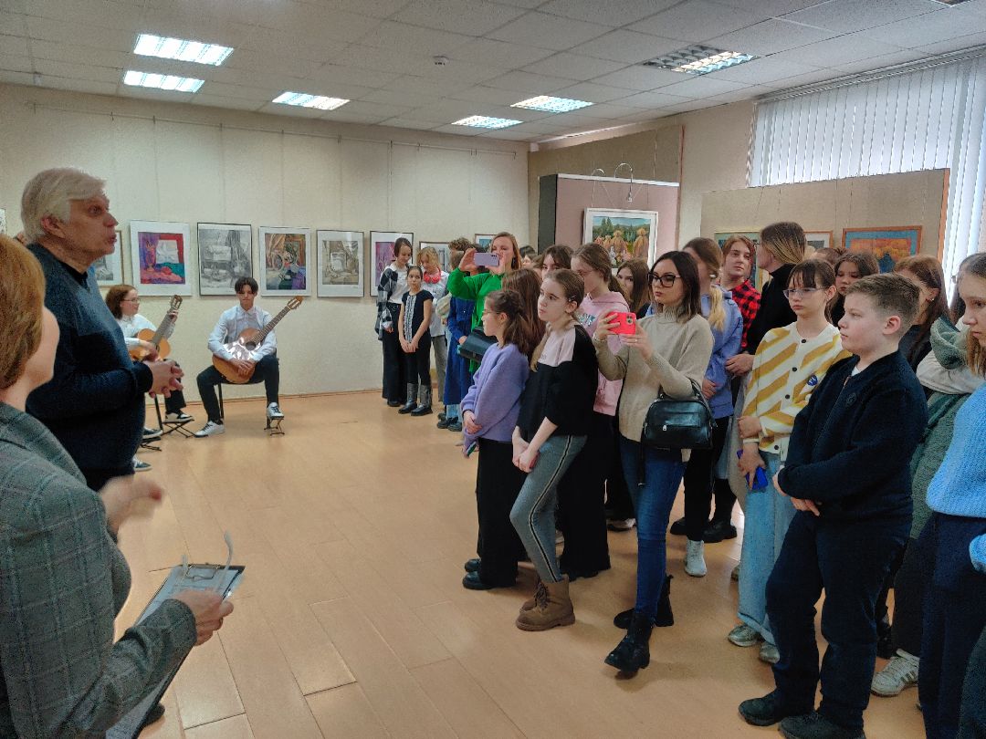 Красноармейск, дипломные рисунки, выставка, картинная галерея, детская школа искусств