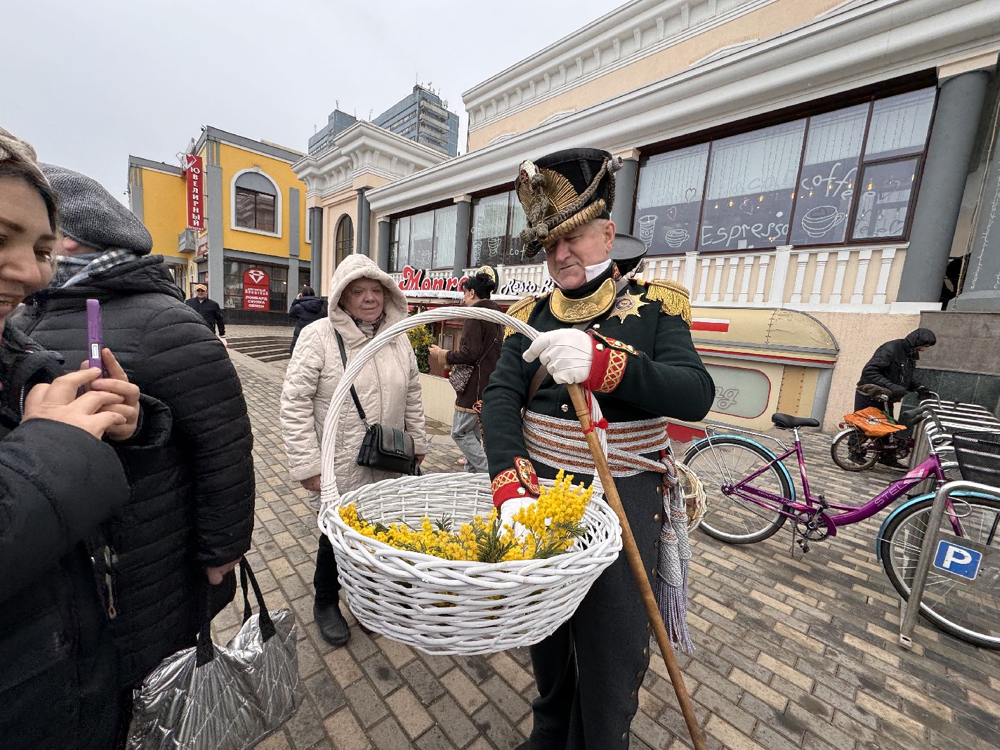 Одинцово, Гусары, 8 марта,