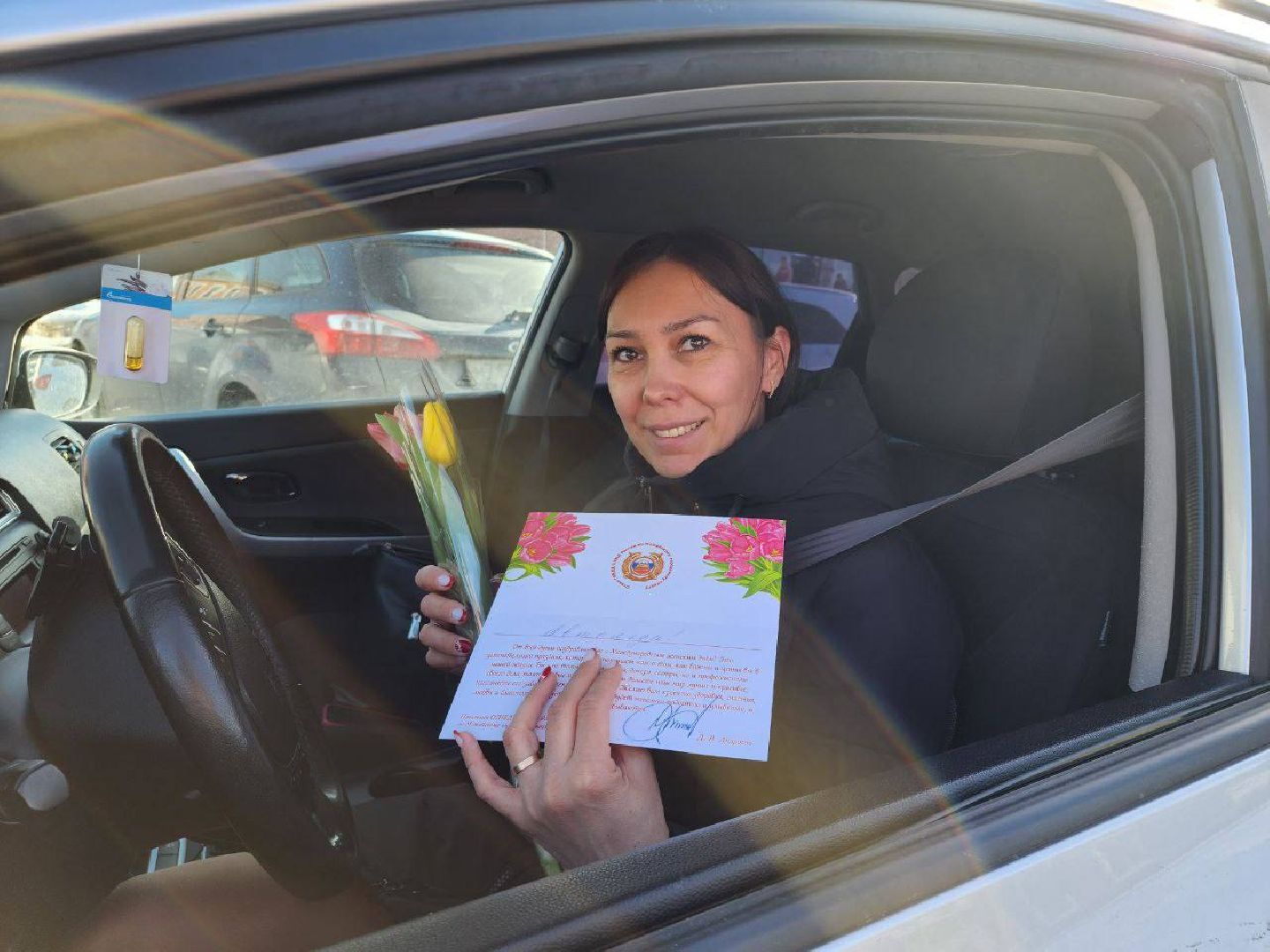 можайск, можайский городской округ, подмосковье, гаи, госавтоинспекция, инспекторы, цветочный патруль, акция, международный женский день, 8 марта, поздравления,