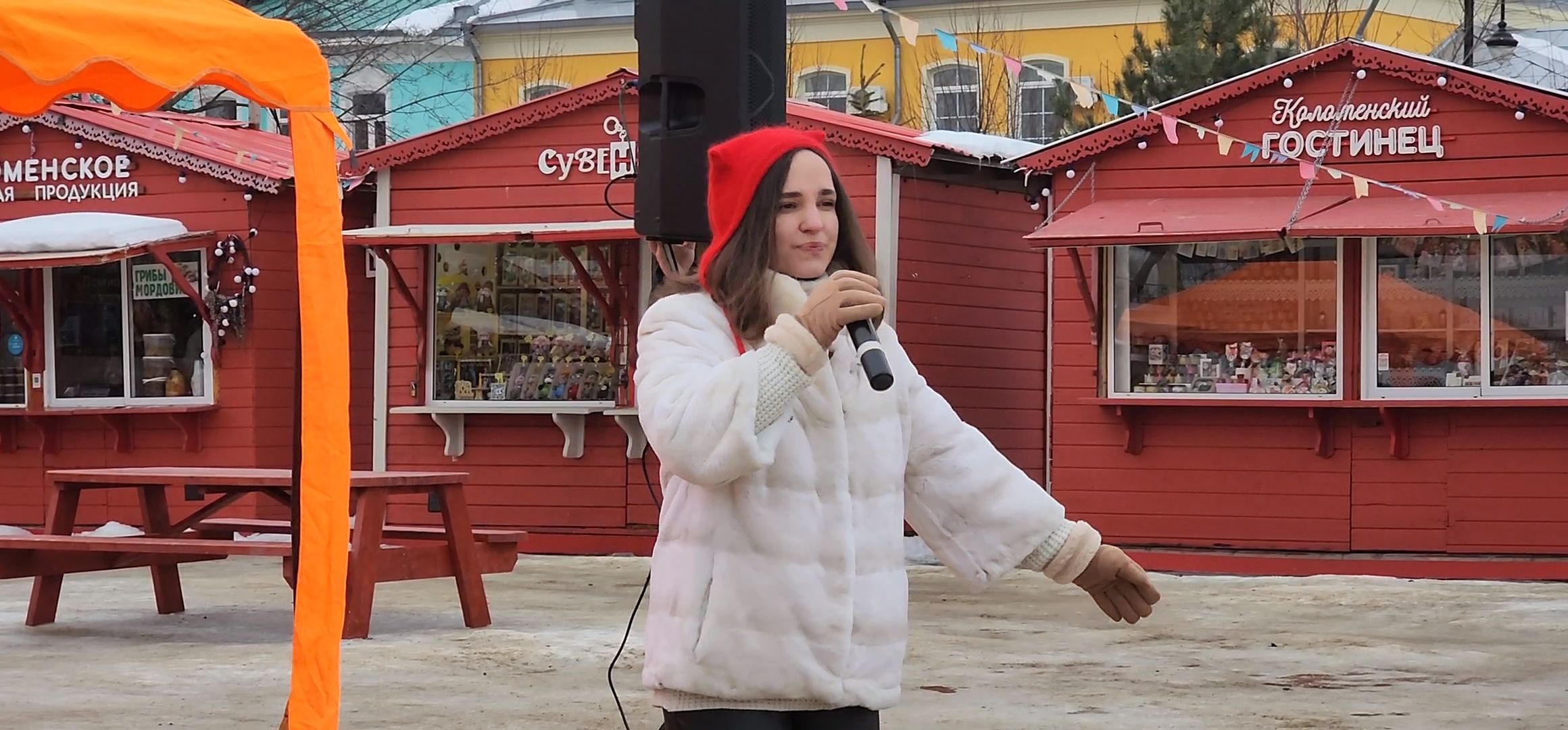 Коломна, 8 марта, международный женский день, весна цветы и комплименты,