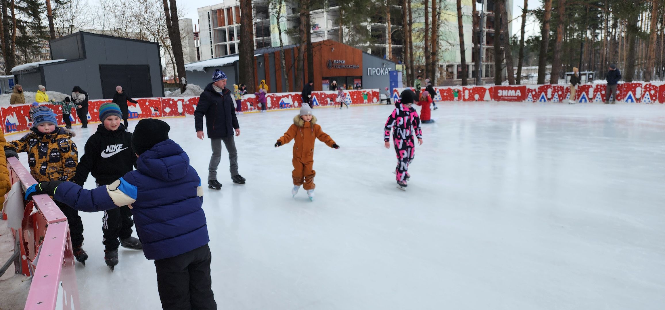 8 Марта, парк Елочки, Домодедово,