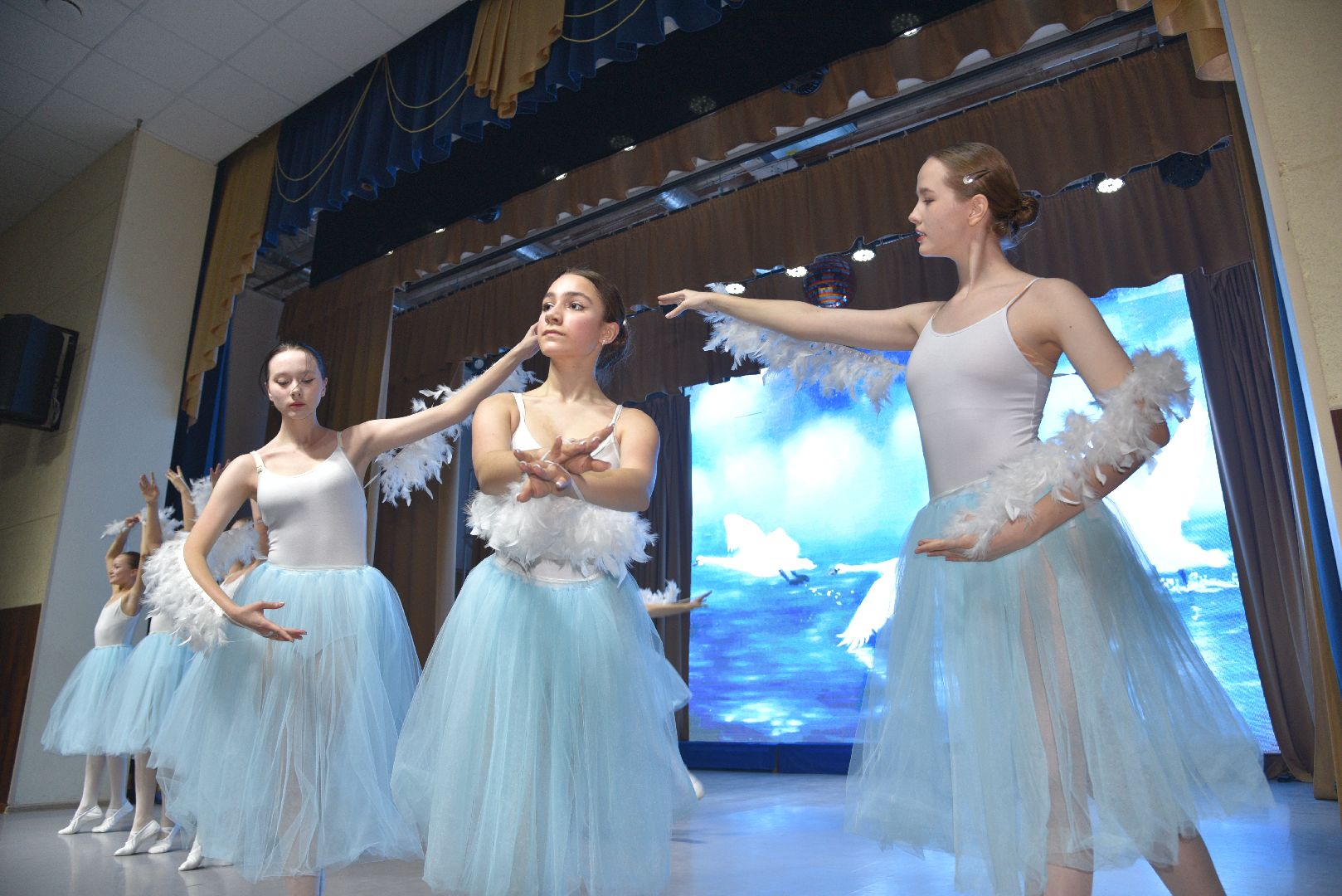 лотошино, арабеск, балетная студия, хореография,