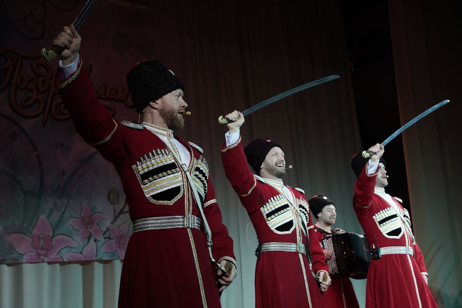 8 марта, международный женский день, Большая Шатура, СКЦ Рошаль, праздник, женщины Шатуры,