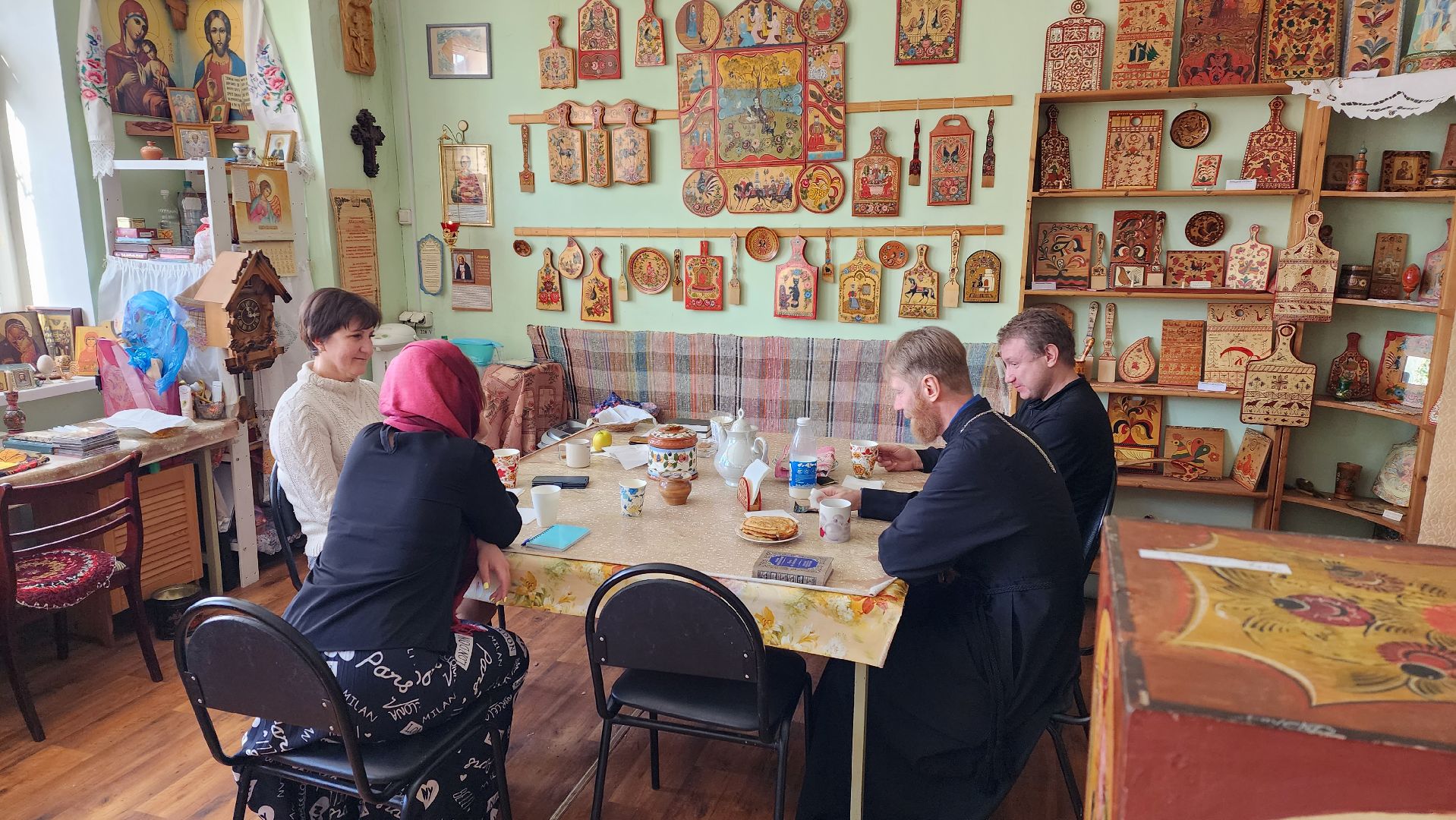 православный клуб встреча, Пантелеимоновский приход, Вадим Мищенко, священник, Гагарина 77а,