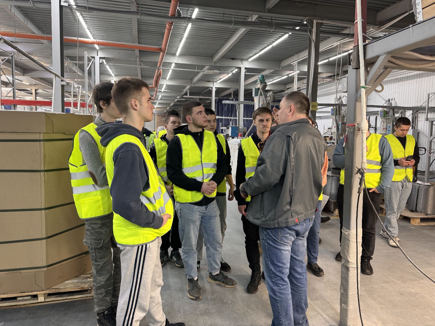 шаховская, завод, экскурсия, студенты,