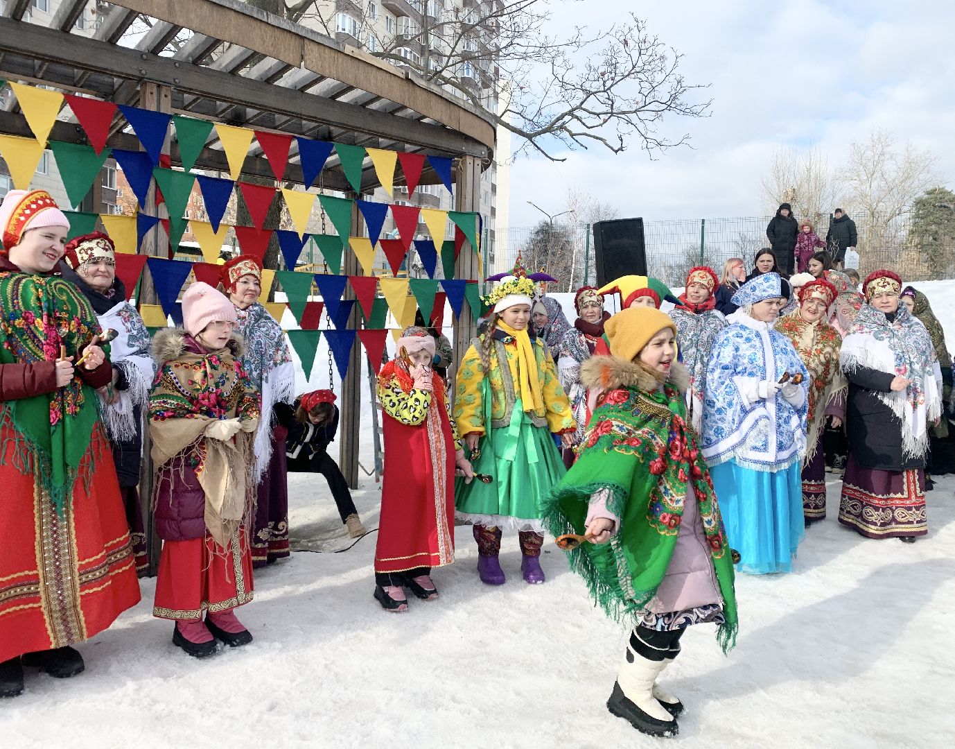 Балашиха, Подмосковье, масленица, сжигание чучела Масленицы,