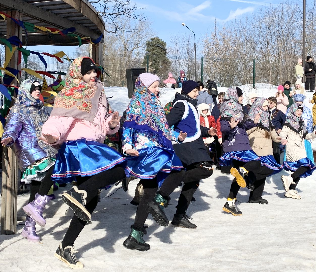 Балашиха, Подмосковье, масленица, сжигание чучела Масленицы,