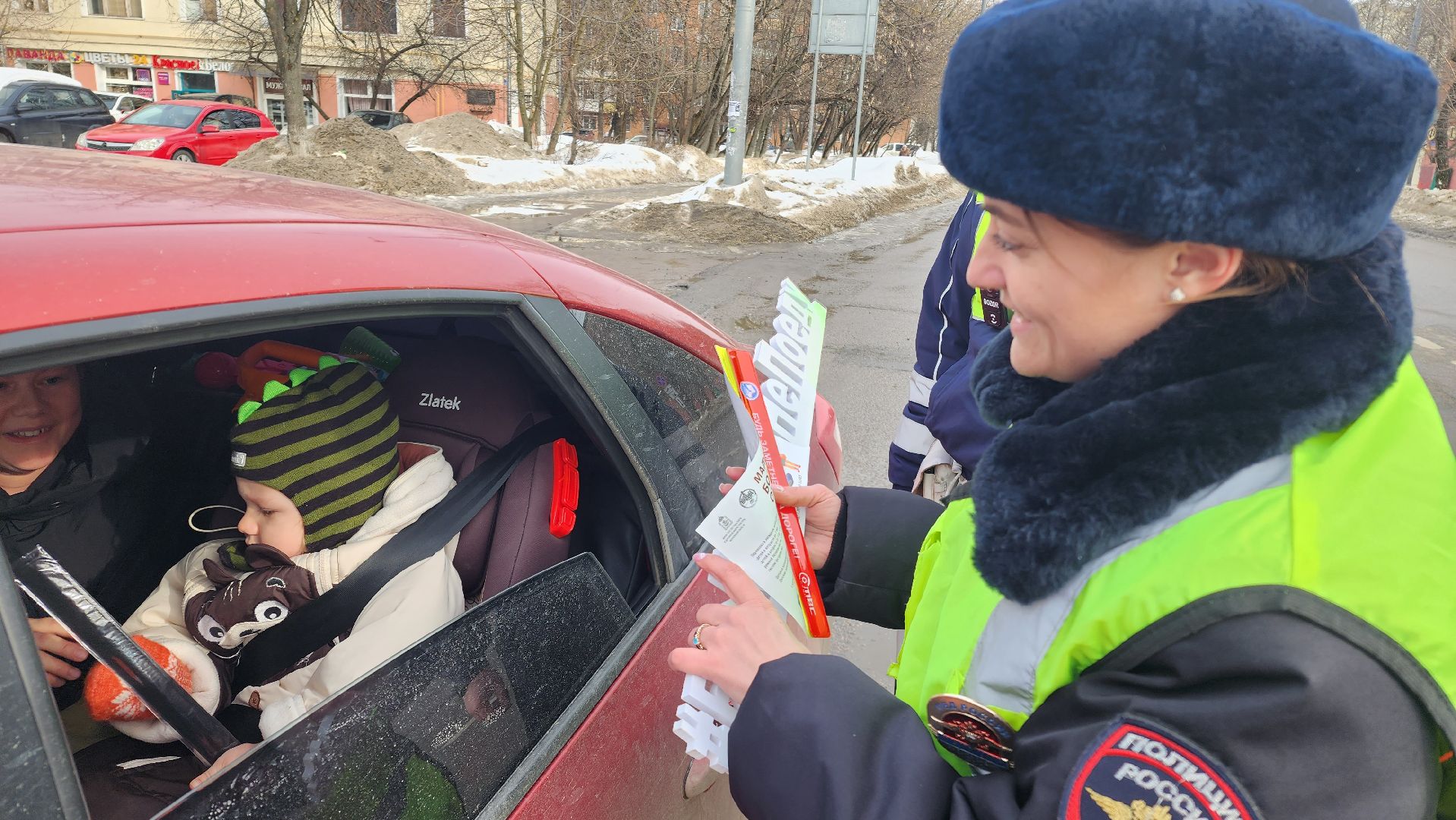 Домодедово, Подмосковье, безопасные дороги, Детское кресло, ОГИБДД, Госавтоинспекция, рейд гибдд, рейд детское кресло, рейд безопасности, штраф, Водитель, Транспорт, Несовершеннолетние дети, ремень безопасности, световозвращатели, фликеры,
