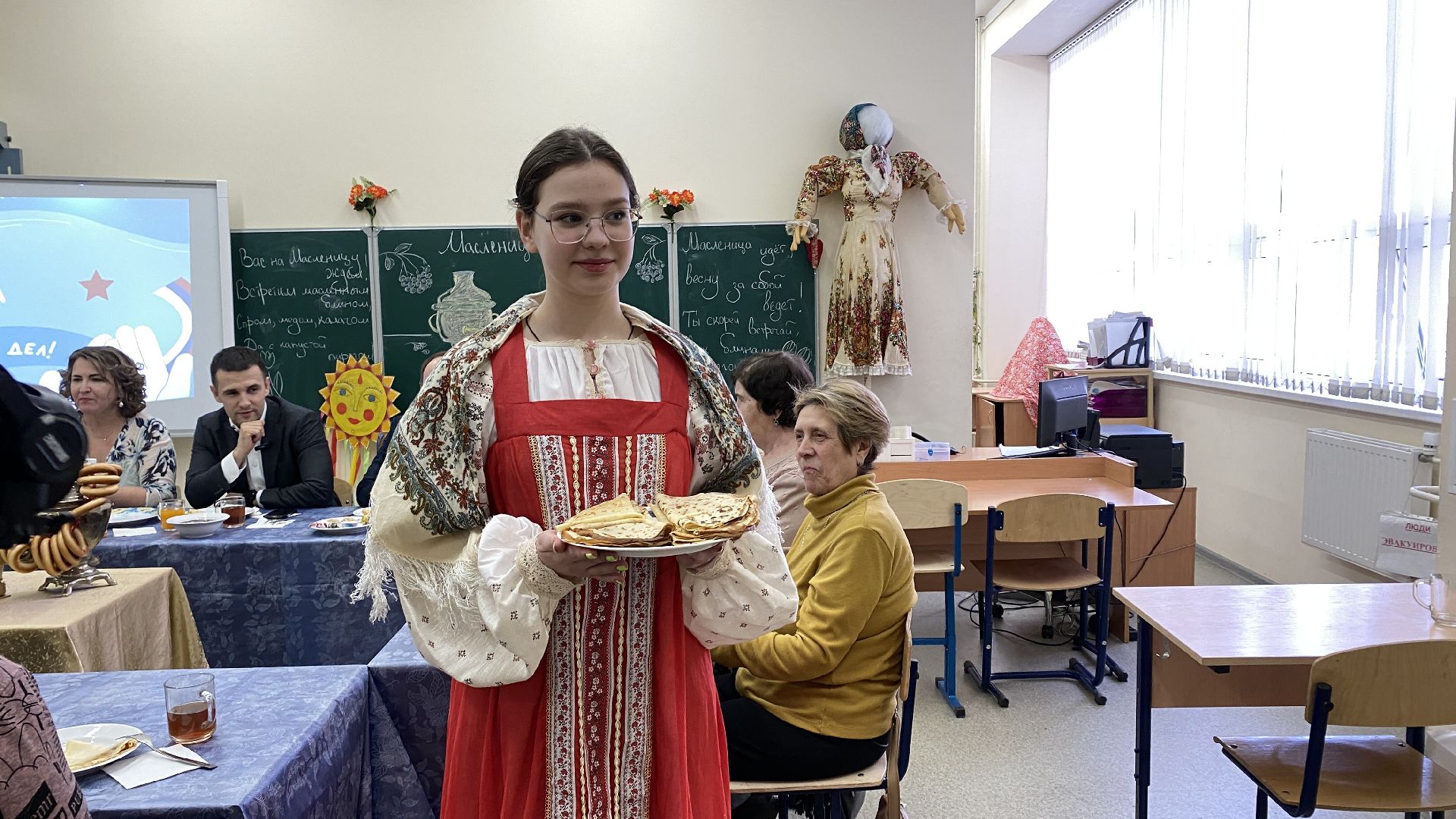 глава городского округа, станислав каторов, неделя добрых дел, МАОУ СОШ 11, масленица,