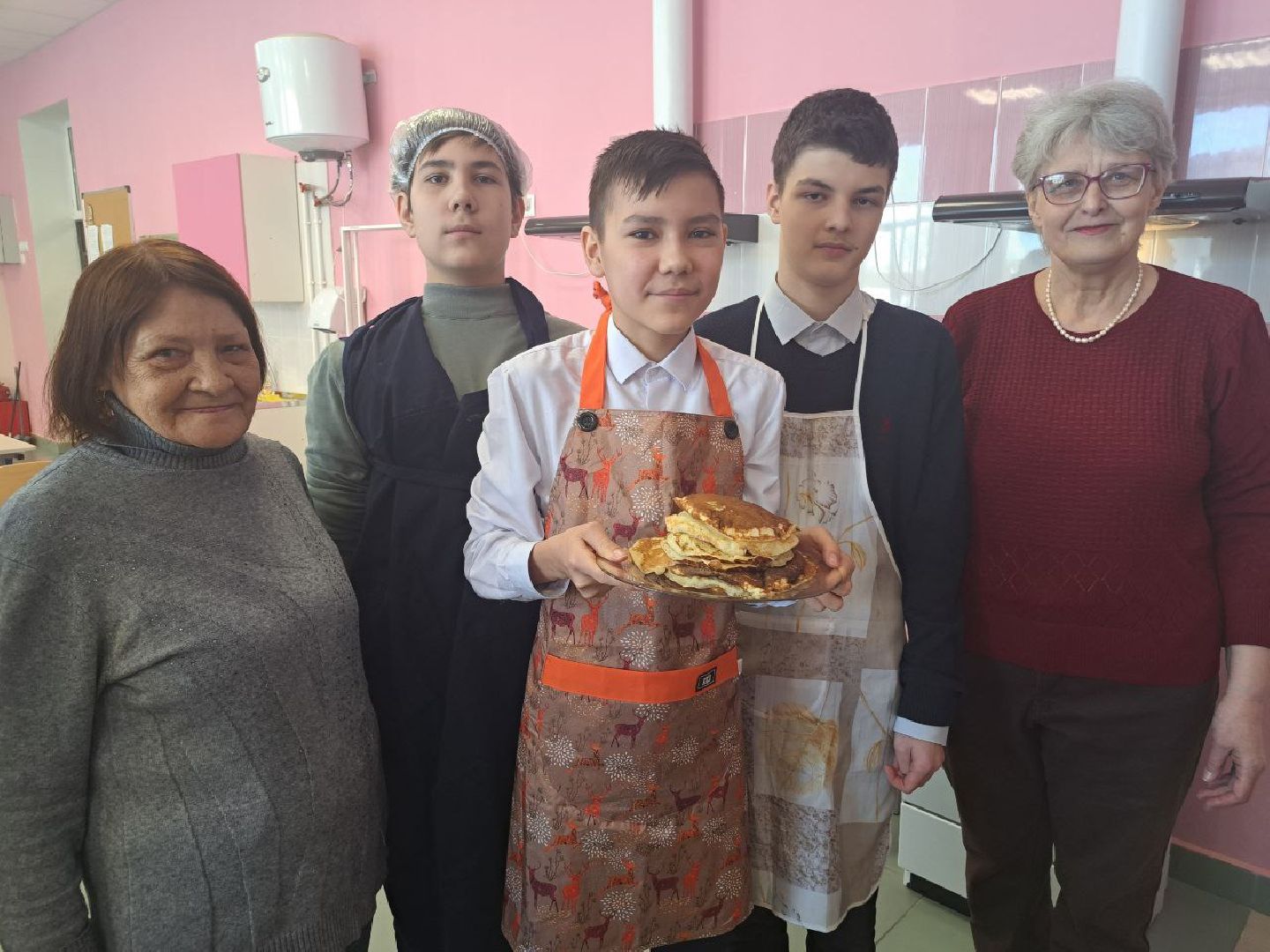 Подмосковье, Городской округ Пушкинский, Ивантеевка, образование, активное долголетие, неделя добрых дел,