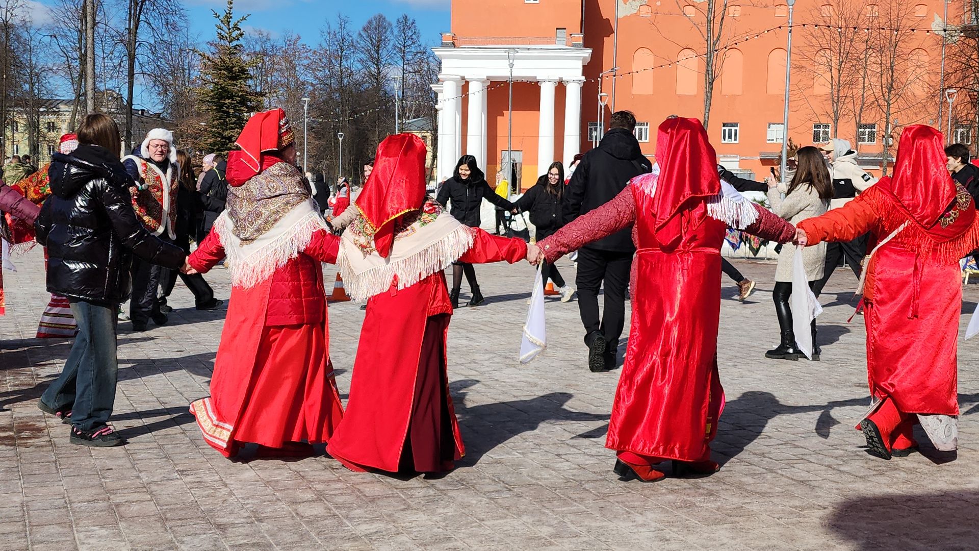 электросталь, мой город, жители города, праздник, масленица, молодежь, молодежь электростали, парк Восточный, культура и туризм в подмосковье, культура молодежь,
