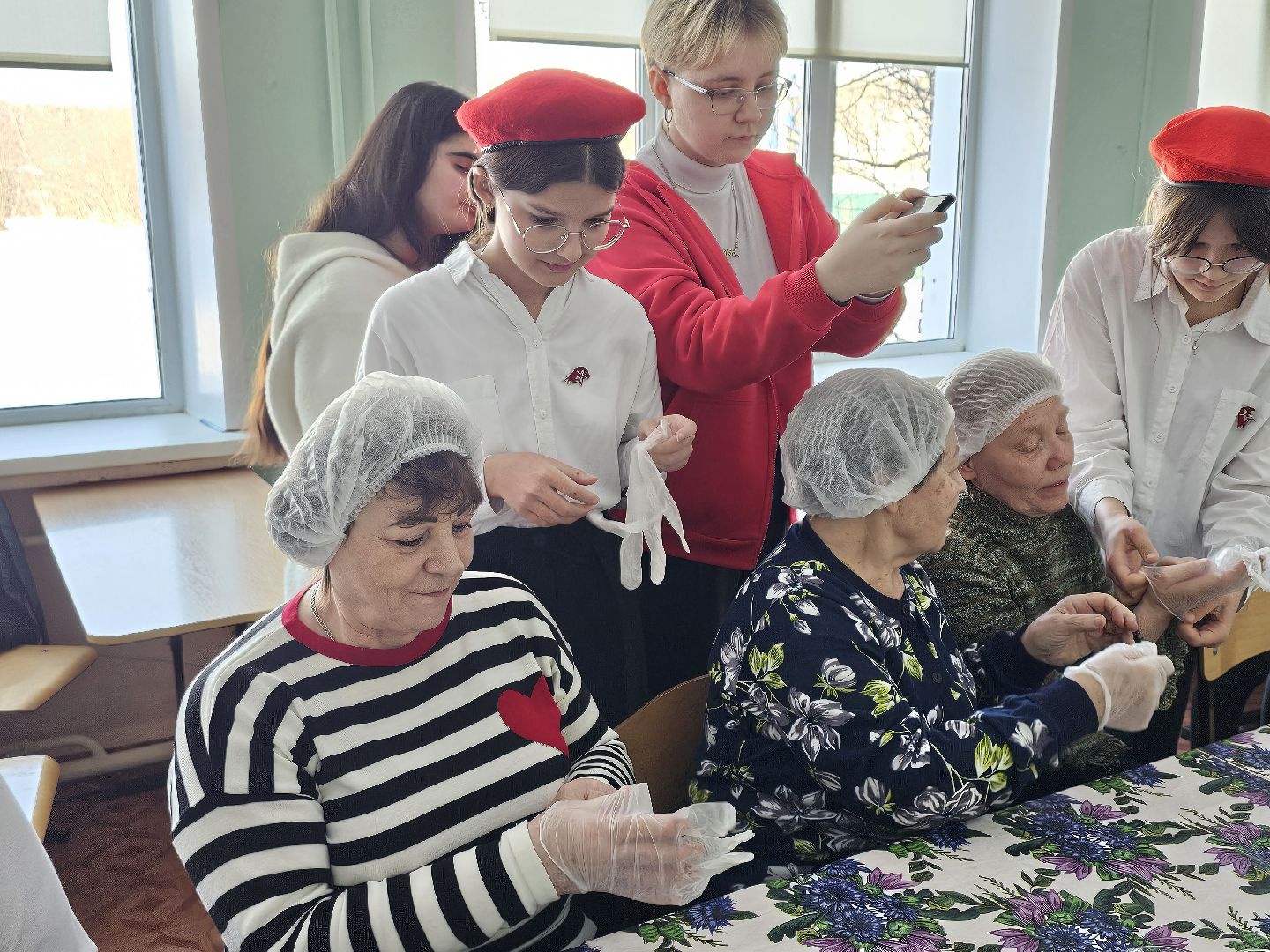 неделя добрых дел, пряники, глазурь, сети,