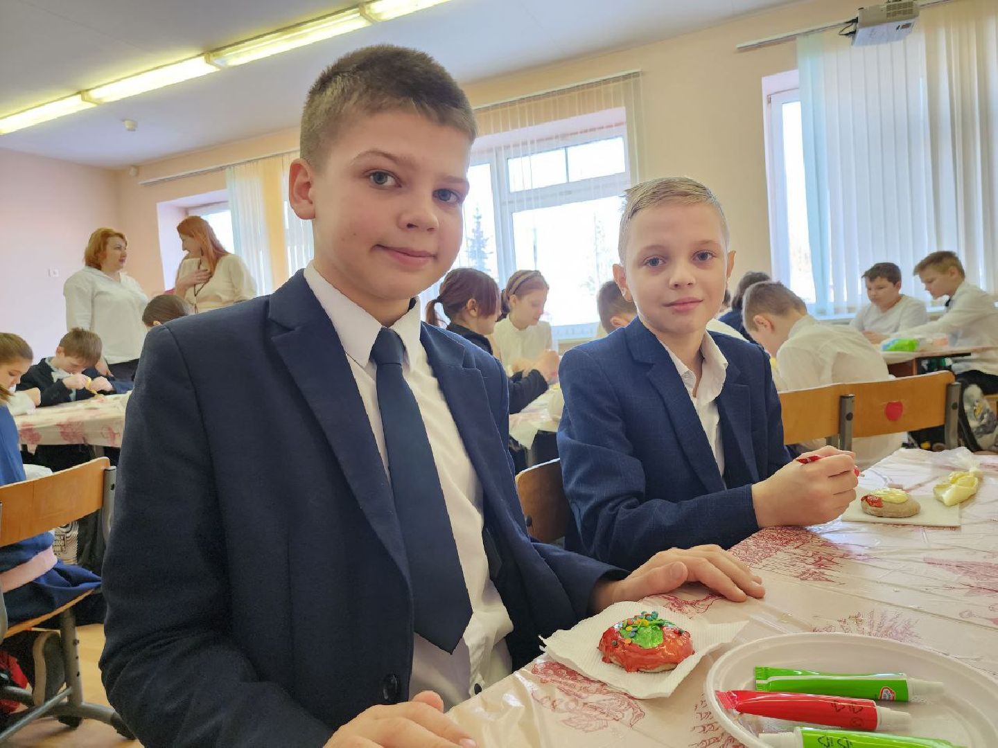 можайск, можайский городской округ, подмосковье, неделя добрых дел, спецоперация, военнослужащие, школьники, письмо солдату, маскировочные сети, пряники, добрые дела,