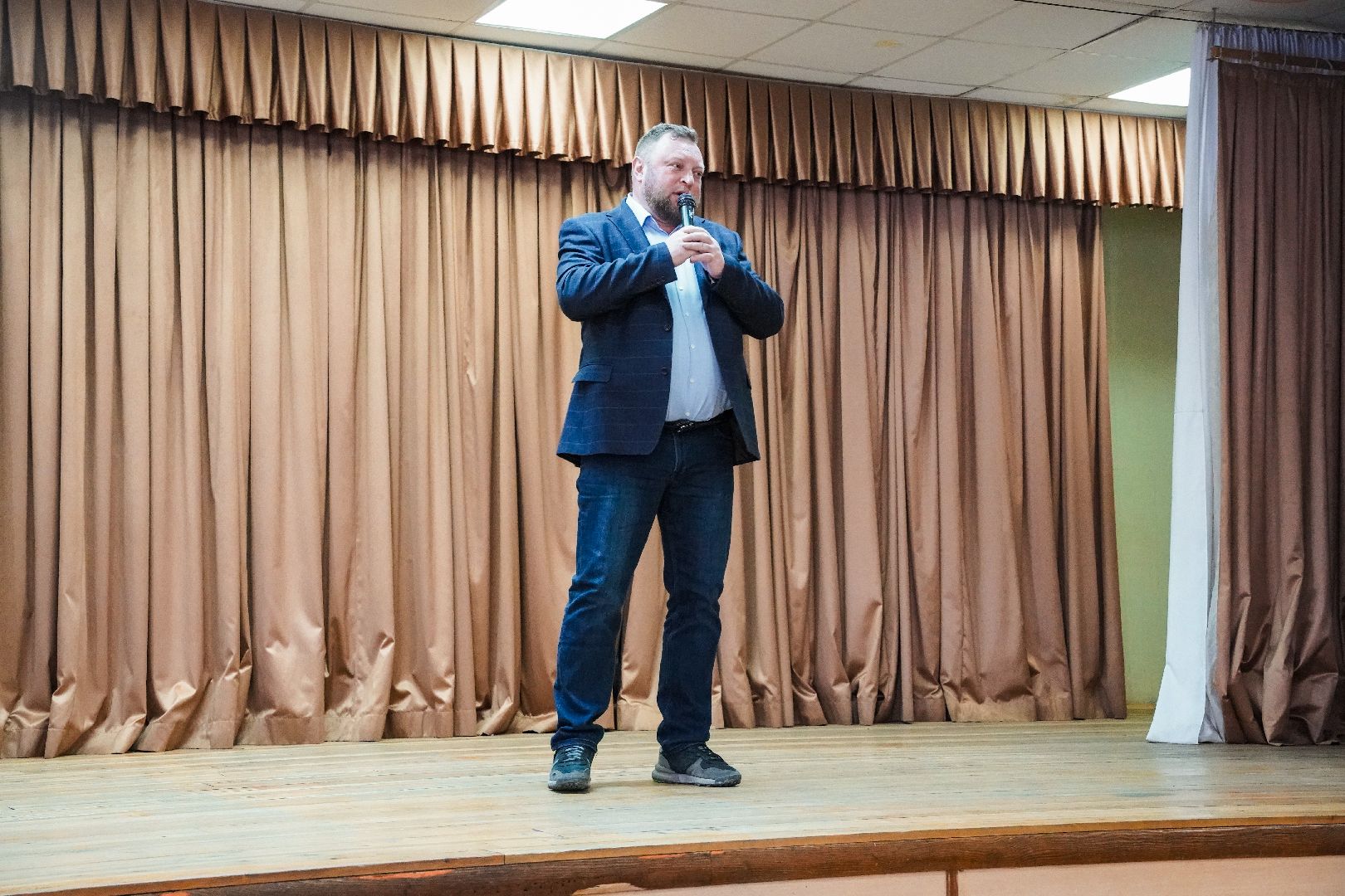 Рошаль, глава округа, Большая Шатура, вручение паспортов, паспорта РФ, граждане РФ, Рошальский лицей,