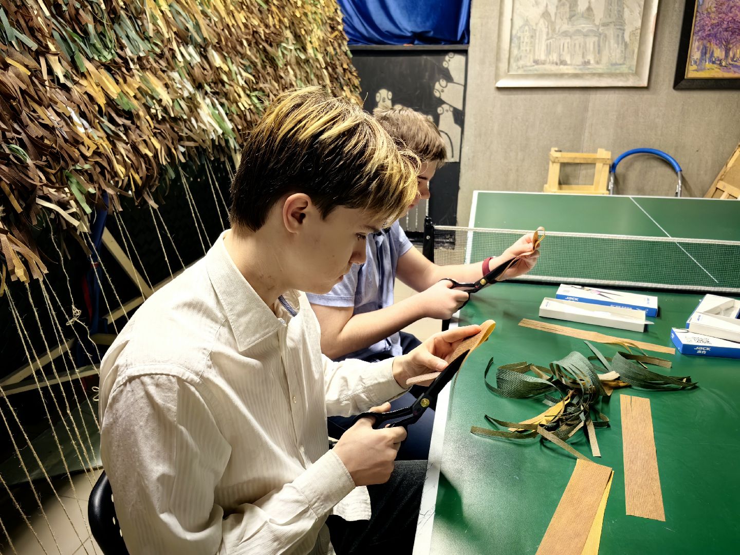 неделя добрых дел, маскировочные сети, школьники, благотворительая акция,