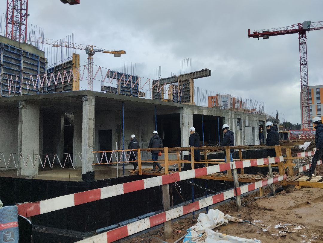 строительство, школа