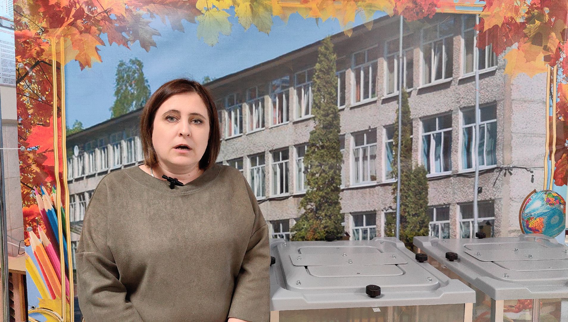 избирательные участки, комиссия, бюллетени, урны, кабинки, выборы,