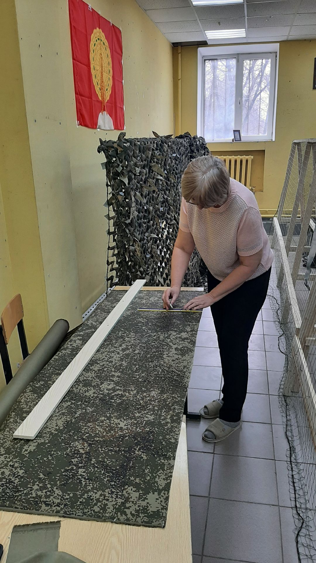 волонтеры, помощь людям,