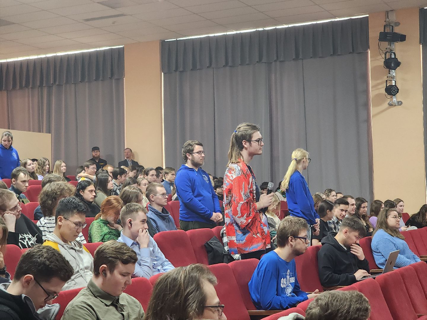 Дубна, университет дубна, Встреча главы, Студенты,