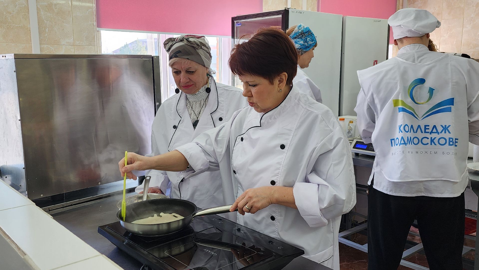 Солнечногорск, Активное долголетие, Колледж Подмосковье, Ложки, помощь бойцам СВО,