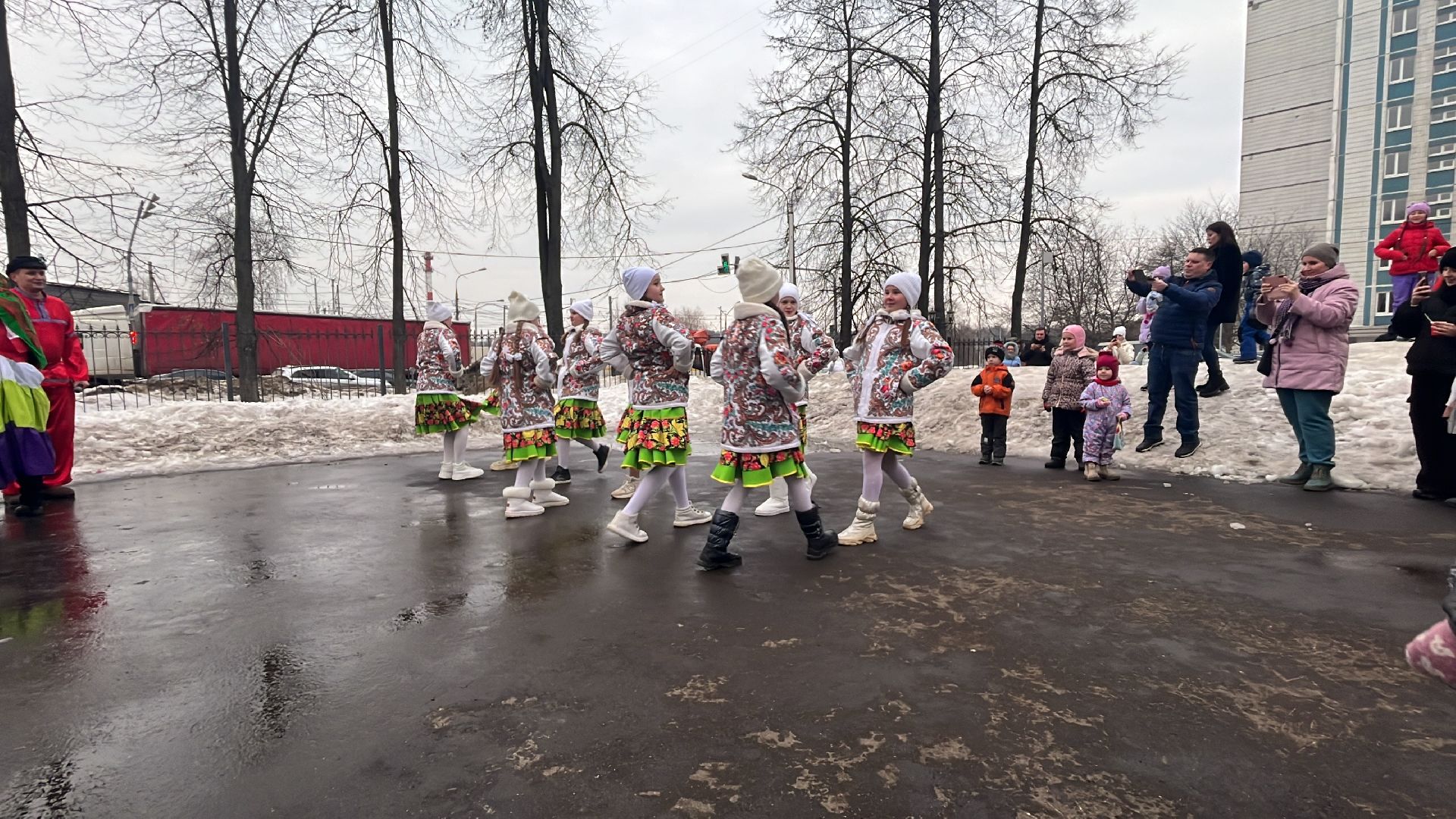 масленичные гуляния, масленица, блины,