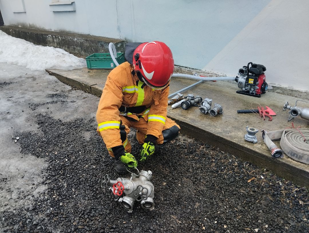 пожарные, учения