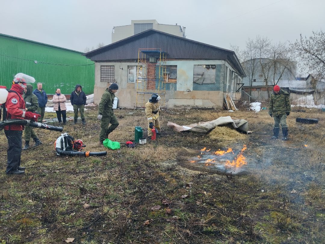 пожарные, учения