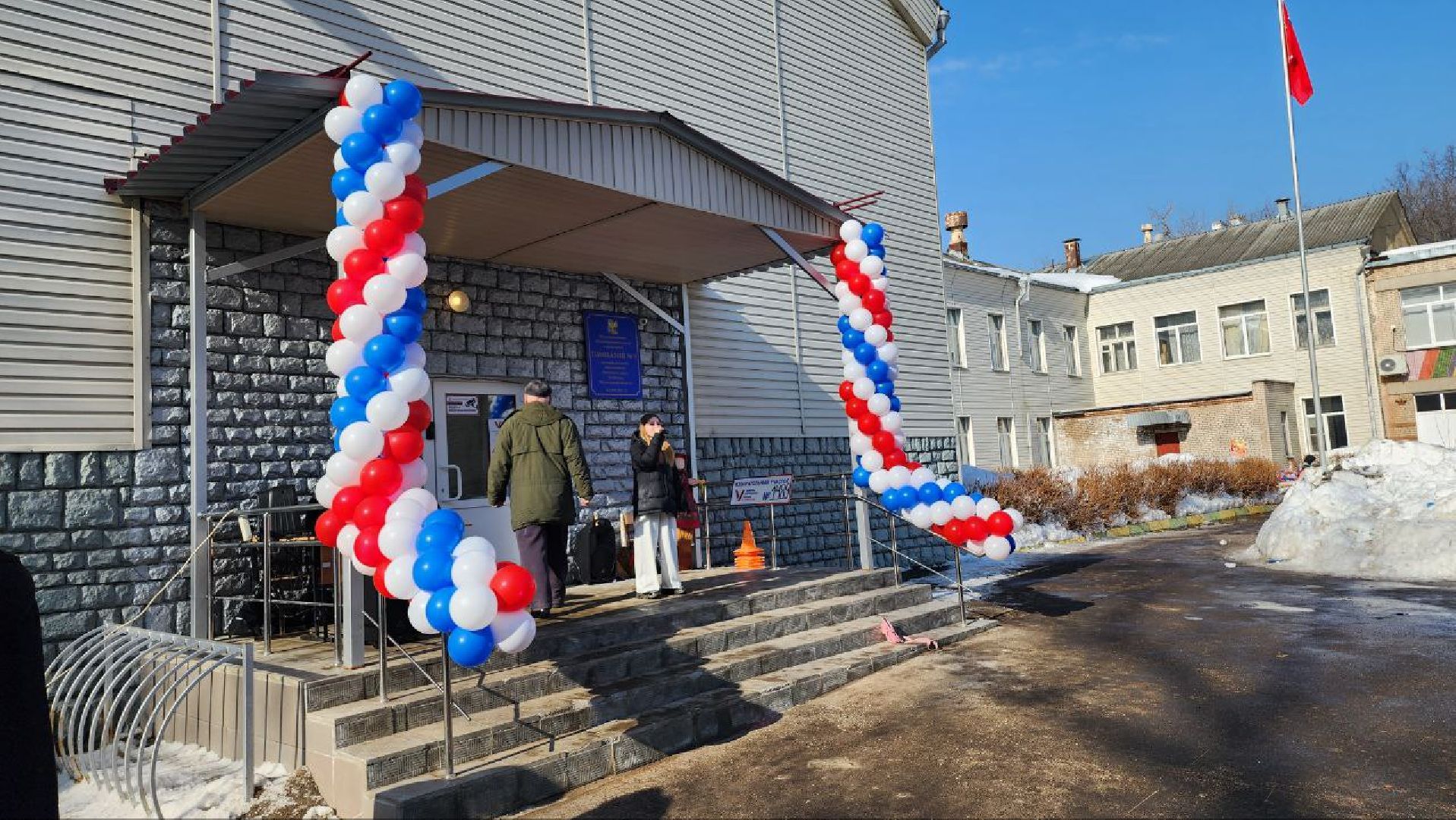 выборы, избирательные участки, глава городского округа люберцы владимир волков,