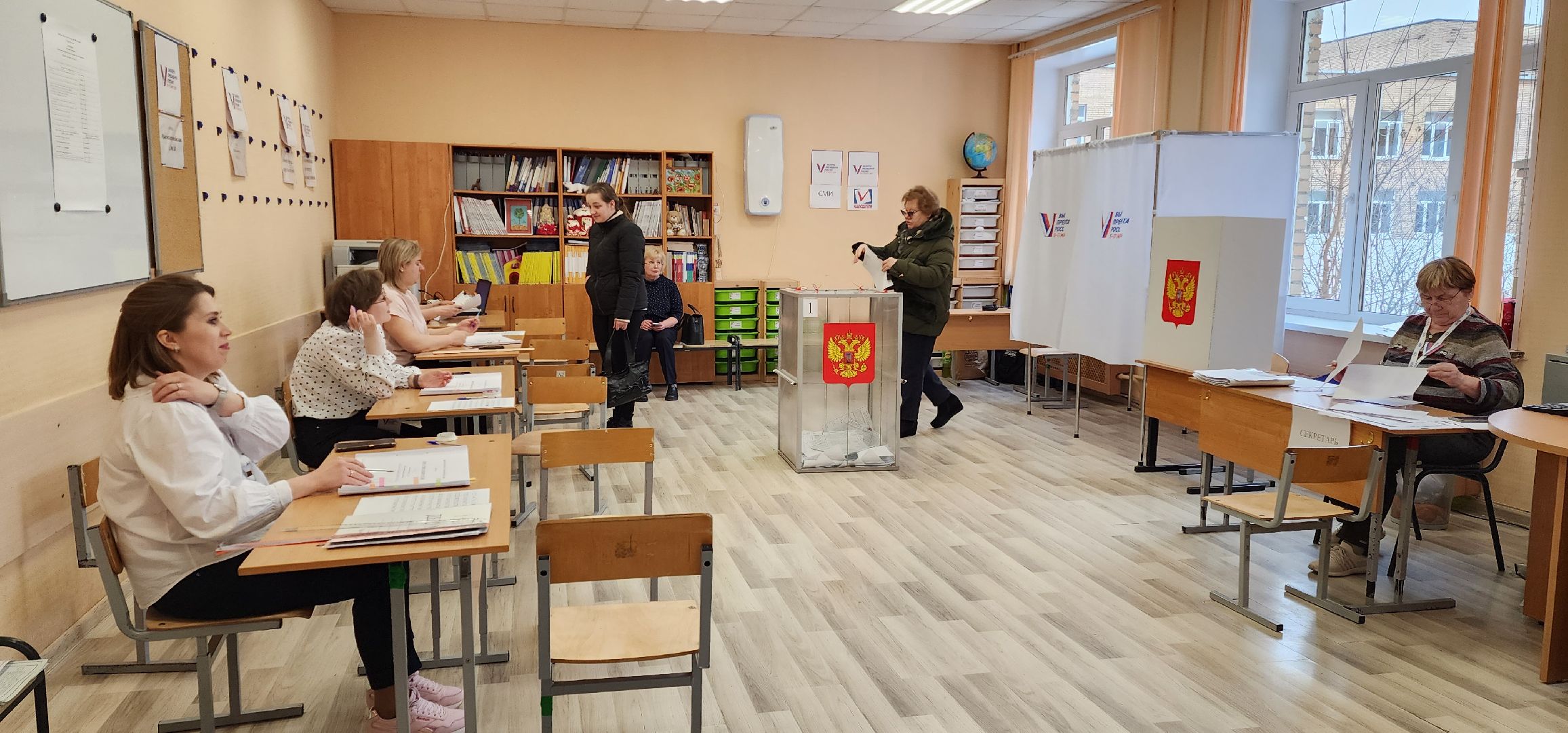 раменское, выборы 2024, второй день голосования, уик 2518, раменский дом учителя,