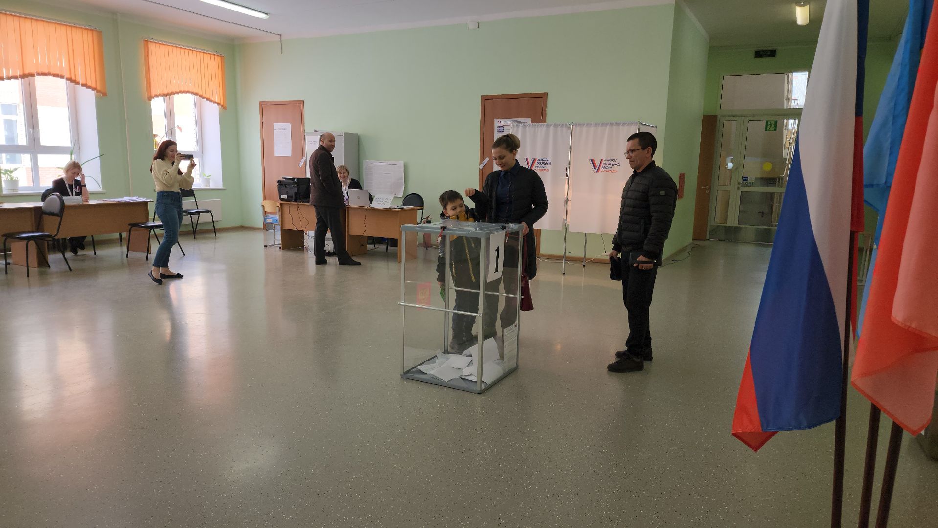 Подольск, Выборы, выборы президента 2024, голосование, семья,