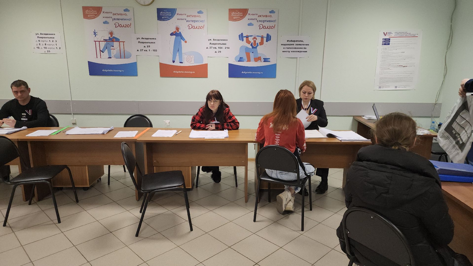долгопрудный, выборы президента 2024, впервые голосующие, выставка,