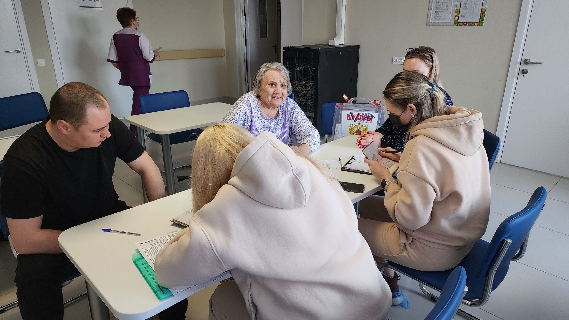 Кашира, каширская больница, выборы 2024, Голосование, Пациенты, Выездная избирательная комиссия,