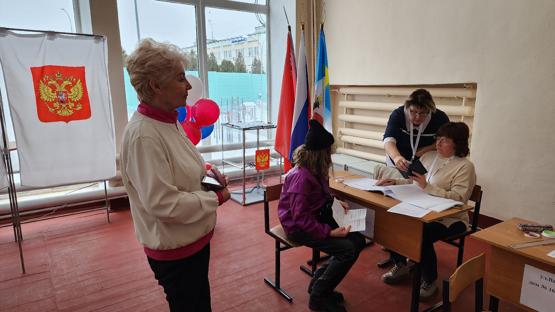 кашира, спортклуб кашира, активное долголетие, Татьяна Борзых, выборы президента, голосование 2024, скандинавская ходьба,