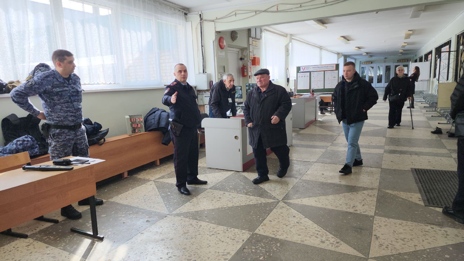 серпухов, выборы президента 2024, гимназия №1, большой ударный переулок, УИК 2881, выборы, выборы 2024, выборы президента, выборы президента россии, пенсионеры,