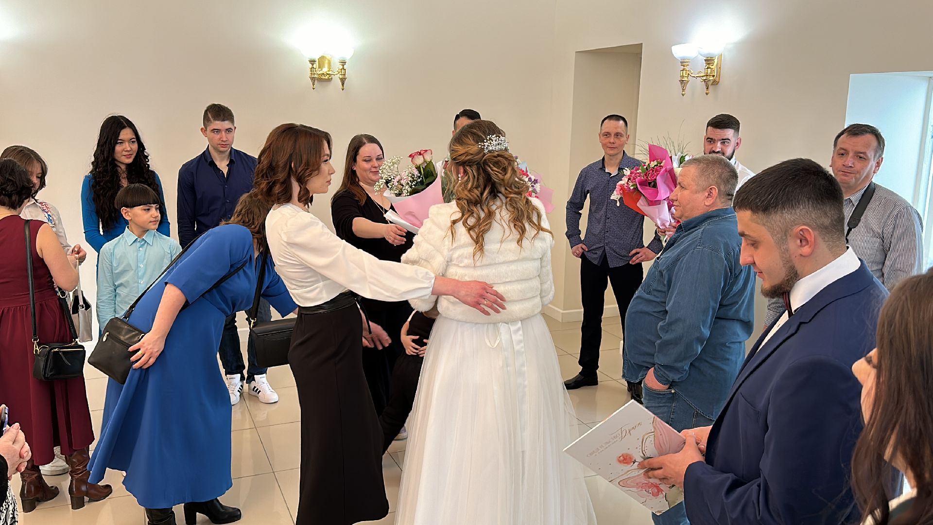 Клин, общество, люди, свадьба, выборы, голосование, выборы президента 2024,