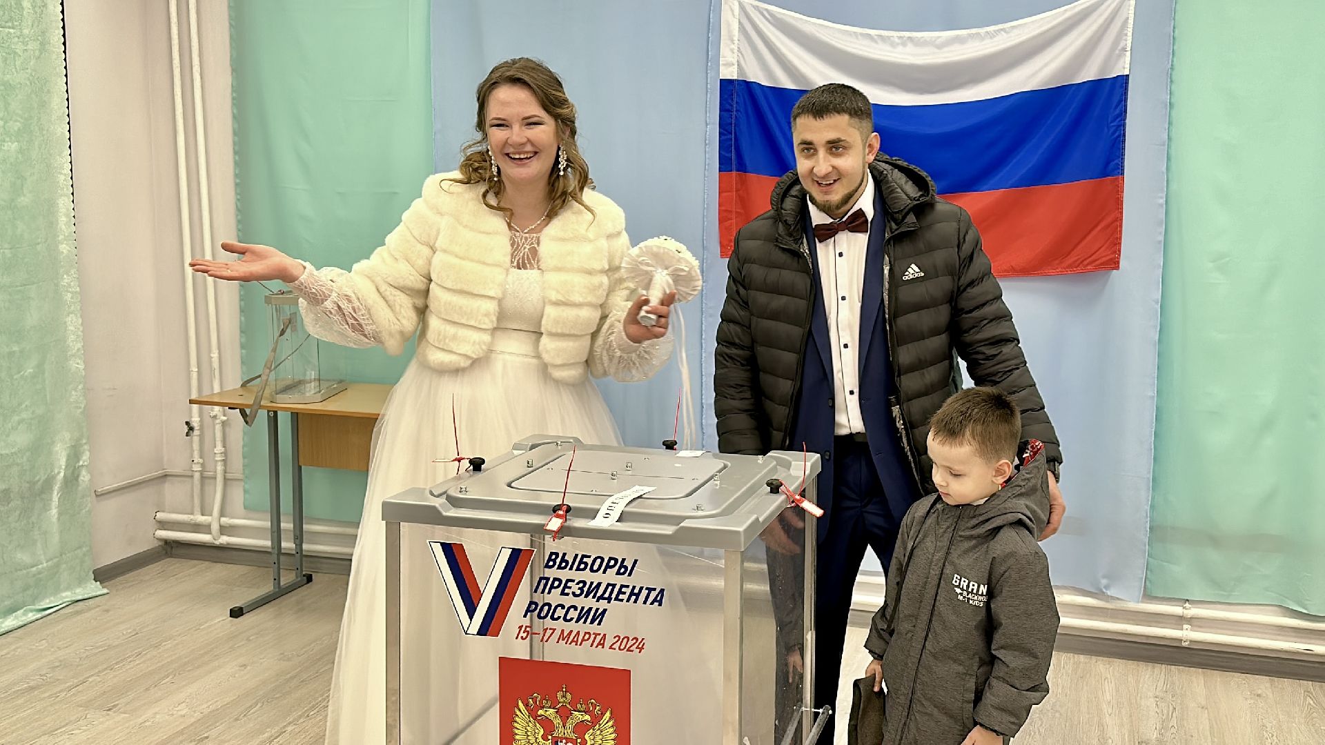 Клин, общество, люди, свадьба, выборы, голосование, выборы президента 2024,