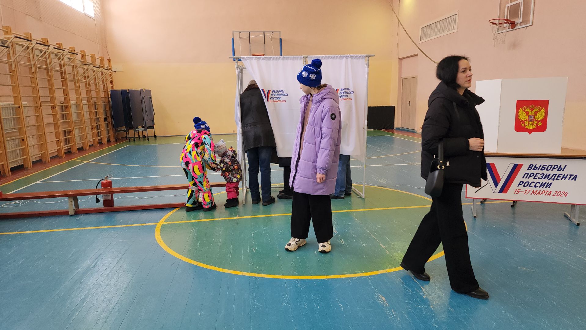 серпухов, выборы президента 2024, гимназия №1, большой ударный переулок, многодетная семья, выборы, выборы 2024, выборы президента, выборы президента россии,