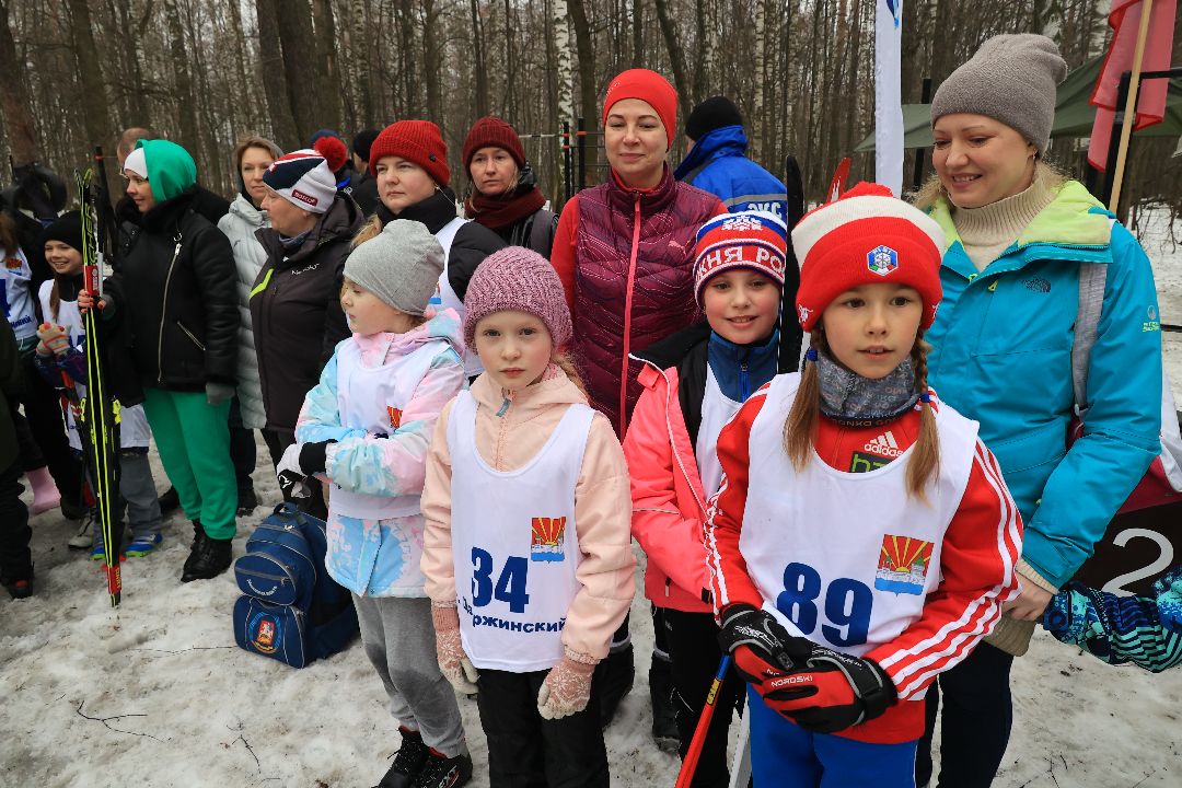 спорт, лыжи, лыжные гонки, соревнования. Дзержинский